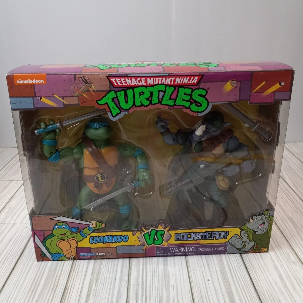 Playmates Teenage Mutant Ninja Turtles Leonardo VS Rocksteady Toy Figures